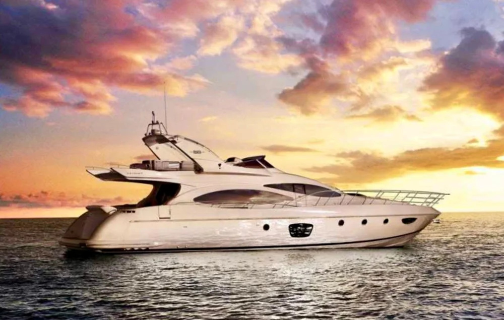 BoatPhoto.coverAlt