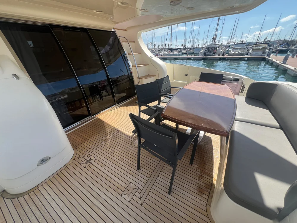 2007 Azimut 68E for sale in Sitges, Spain, photo 5 of 5
