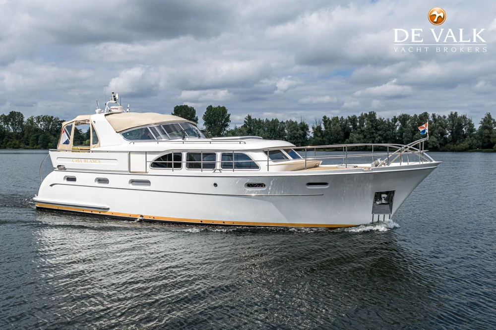 BoatPhoto.coverAlt