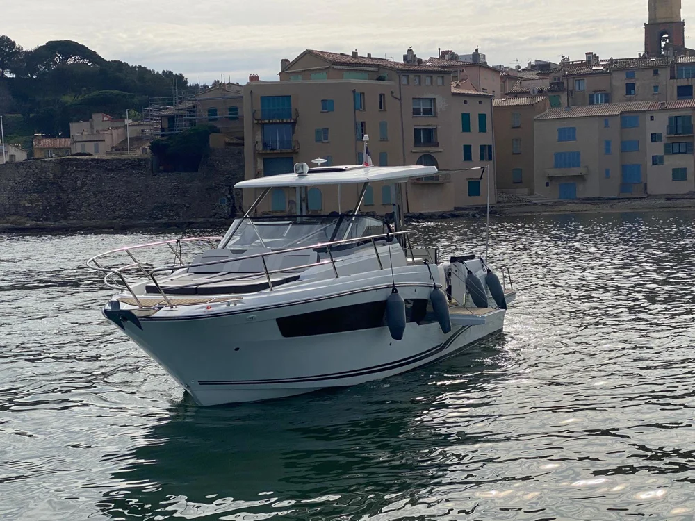BoatPhoto.coverAlt