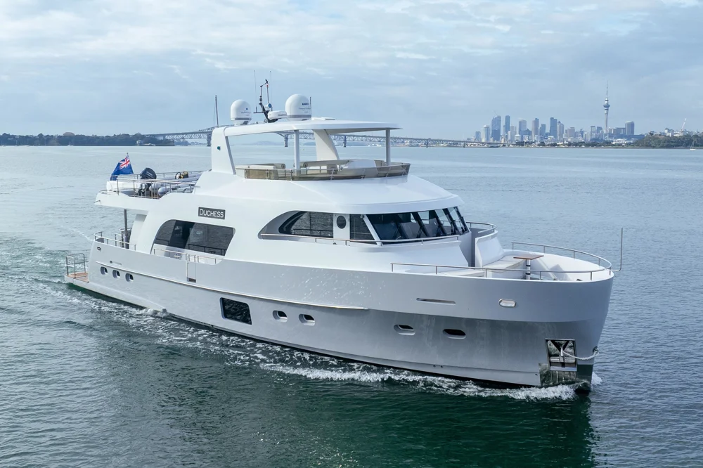 BoatPhoto.coverAlt