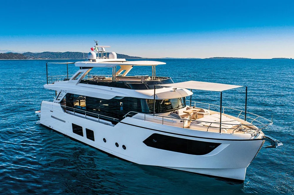 BoatPhoto.coverAlt