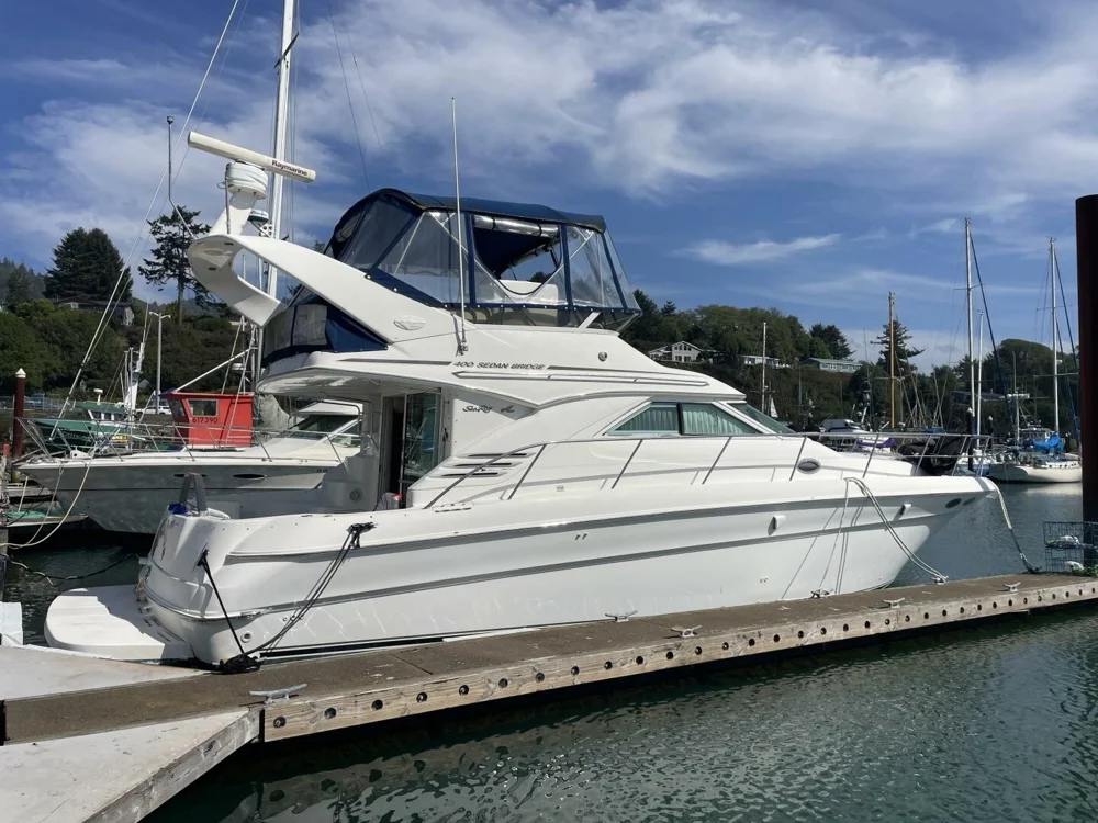 BoatPhoto.coverAlt