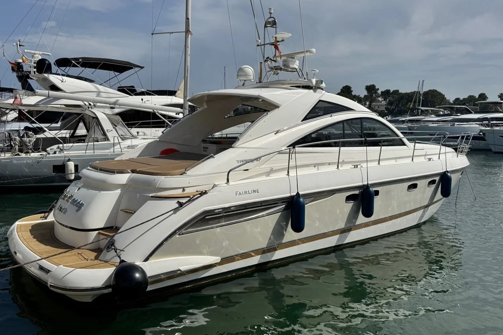 BoatPhoto.coverAlt