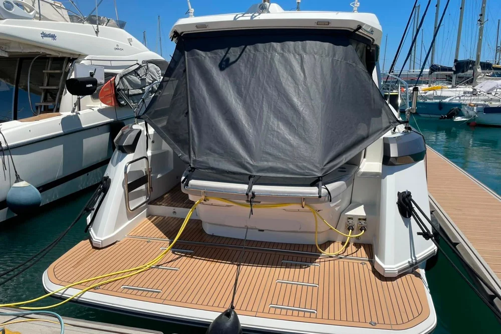 BoatPhoto.alt