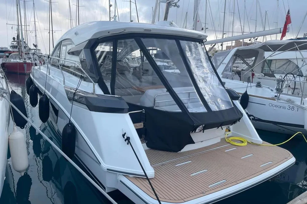BoatPhoto.alt