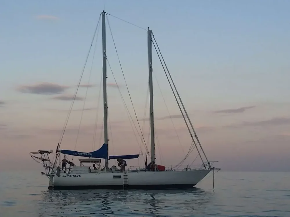 BoatPhoto.coverAlt