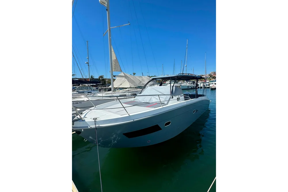 BoatPhoto.coverAlt