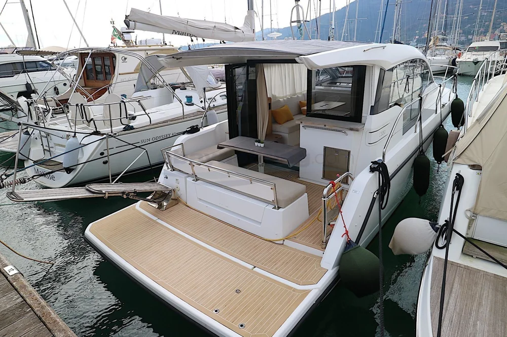 BoatPhoto.alt