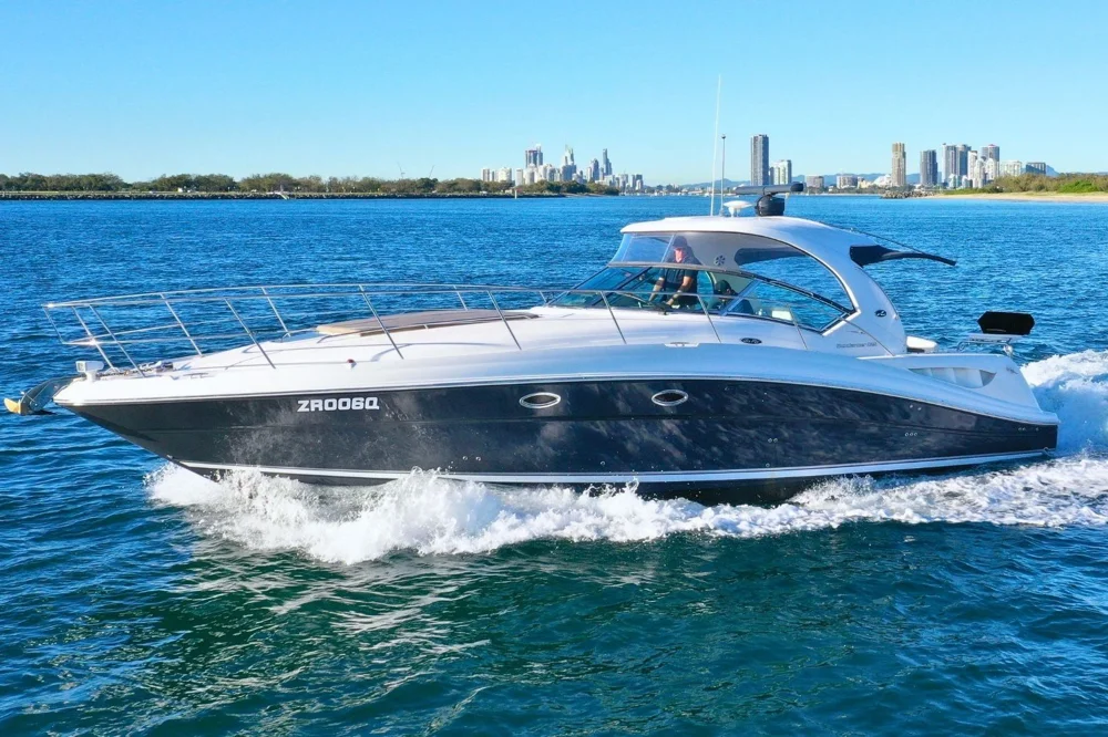 BoatPhoto.coverAlt