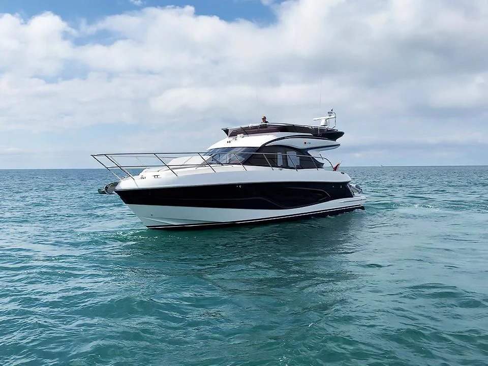 BoatPhoto.coverAlt