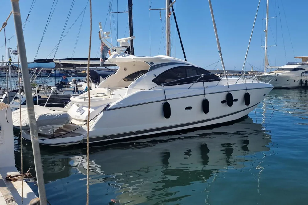 BoatPhoto.coverAlt