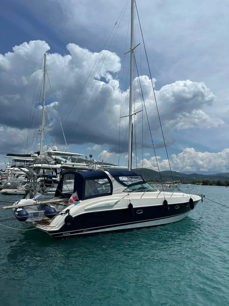 BoatPhoto.coverAlt