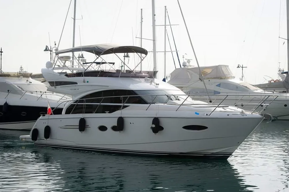 BoatPhoto.coverAlt