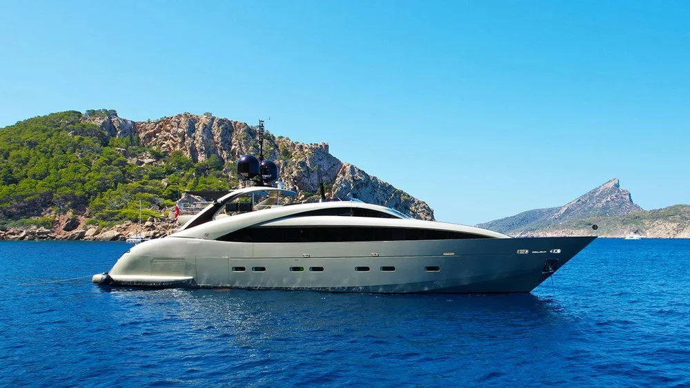 BoatPhoto.coverAlt