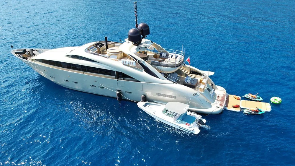 BoatPhoto.alt