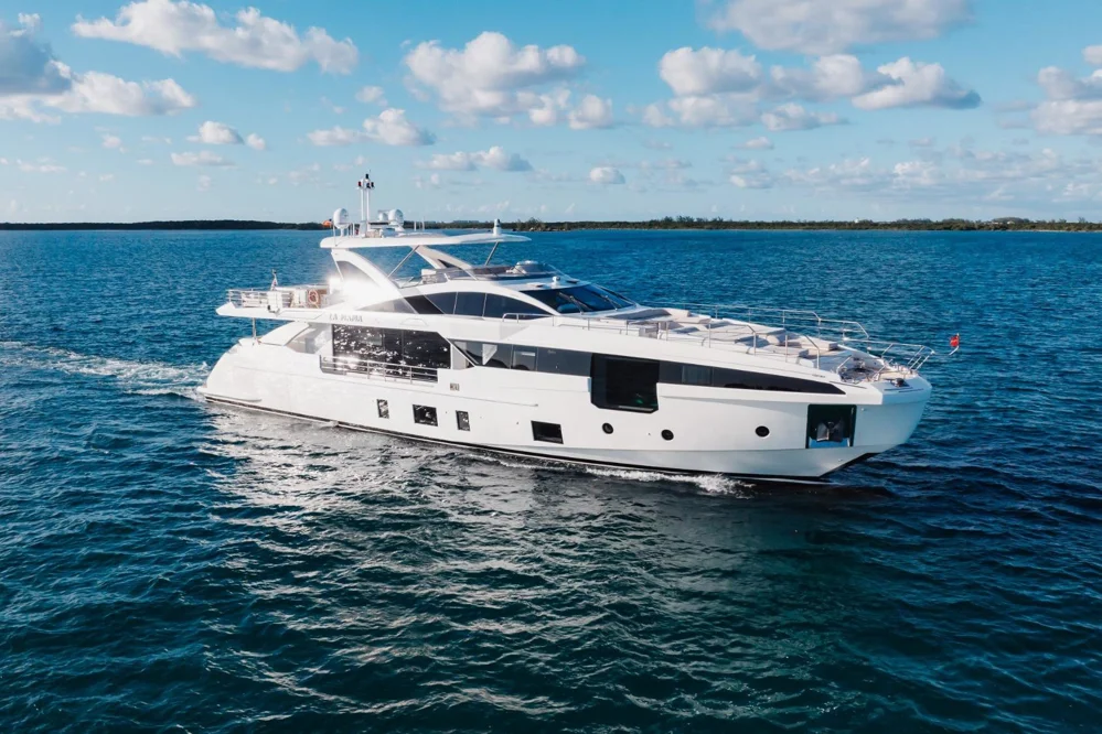 BoatPhoto.coverAlt