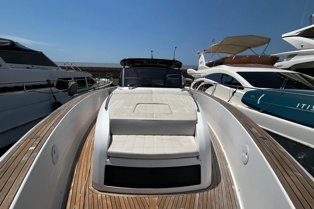 BoatPhoto.alt