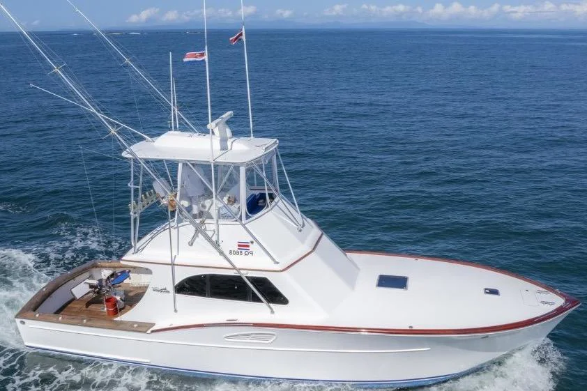 BoatPhoto.coverAlt