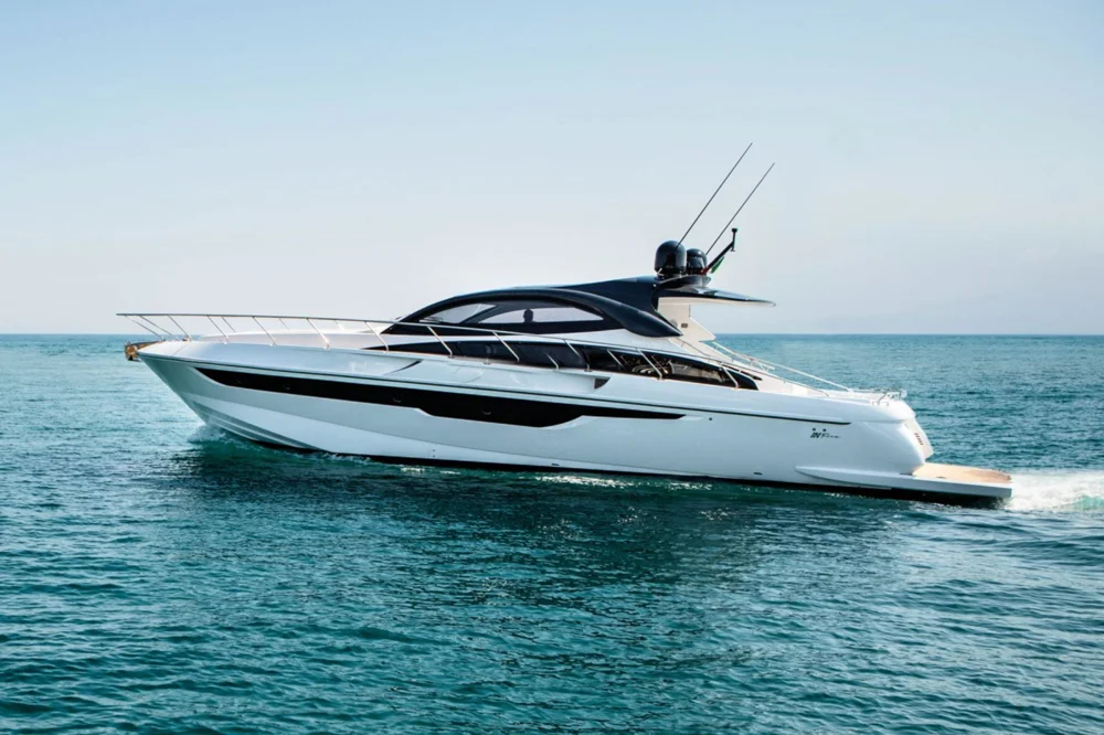 BoatPhoto.coverAlt