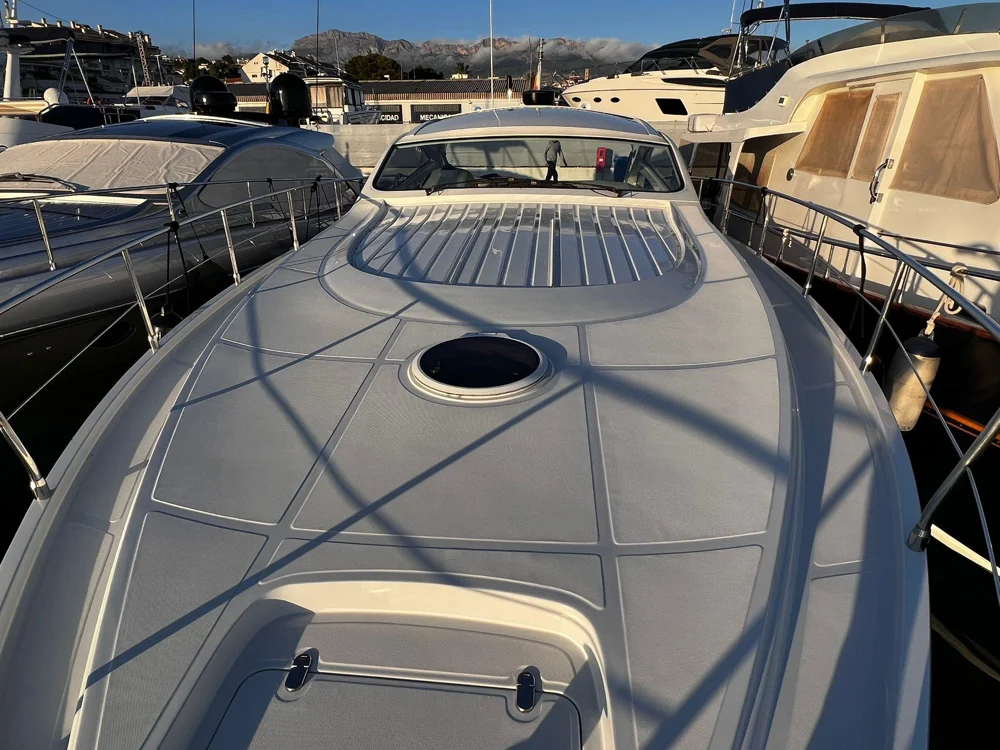 BoatPhoto.alt