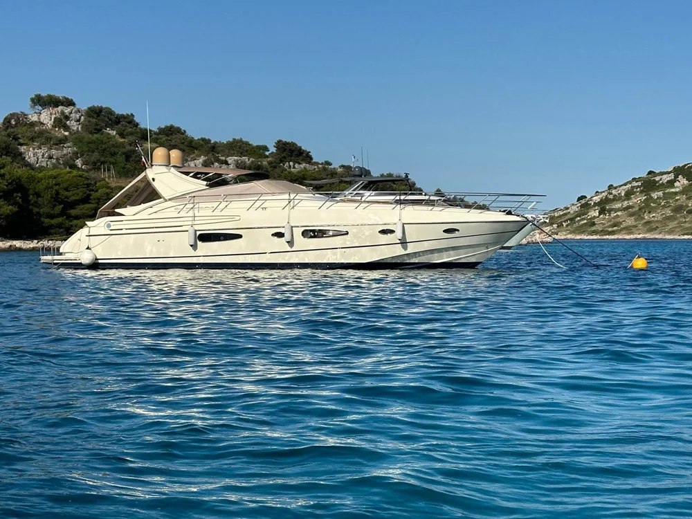 BoatPhoto.coverAlt