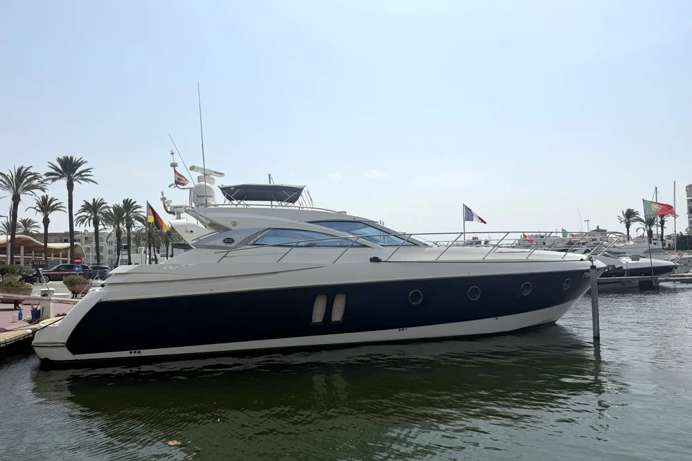 BoatPhoto.coverAlt