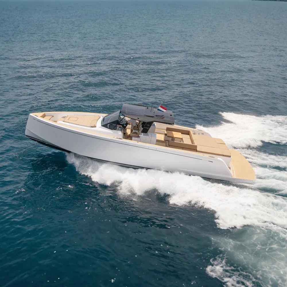 BoatPhoto.coverAlt