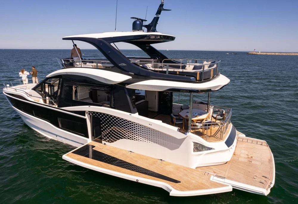 BoatPhoto.coverAlt
