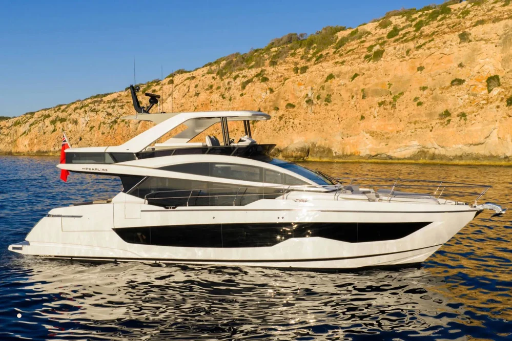 BoatPhoto.coverAlt