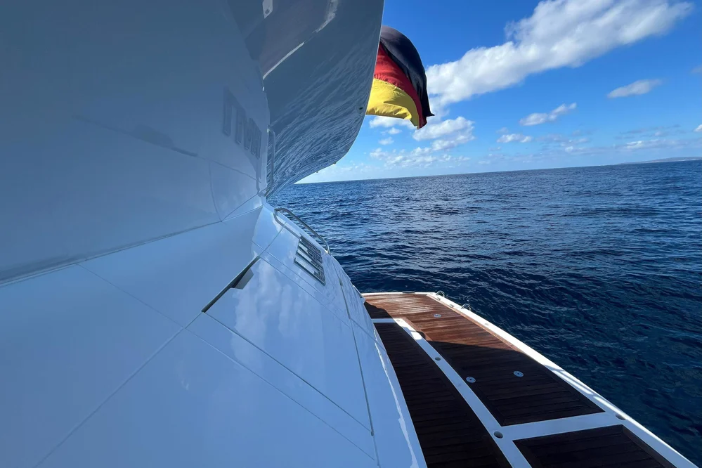 BoatPhoto.alt
