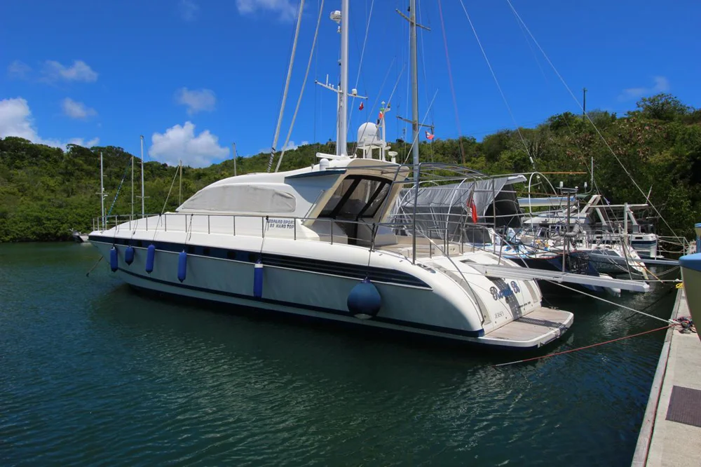 BoatPhoto.coverAlt