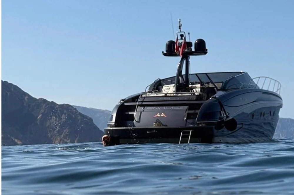 BoatPhoto.coverAlt