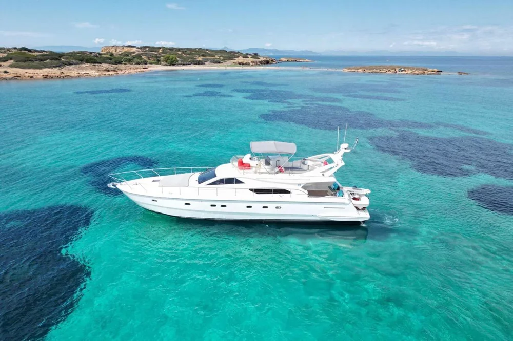 BoatPhoto.coverAlt