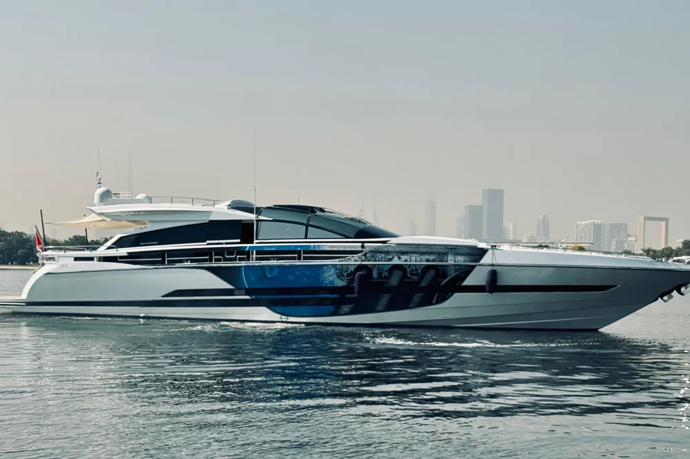 BoatPhoto.coverAlt