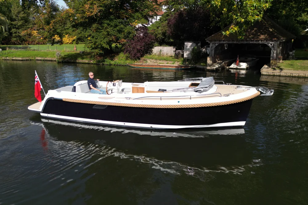 BoatPhoto.alt