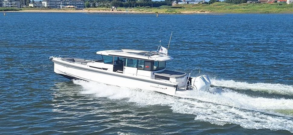 BoatPhoto.coverAlt