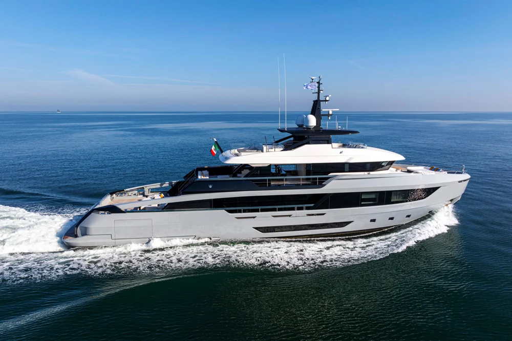 BoatPhoto.coverAlt