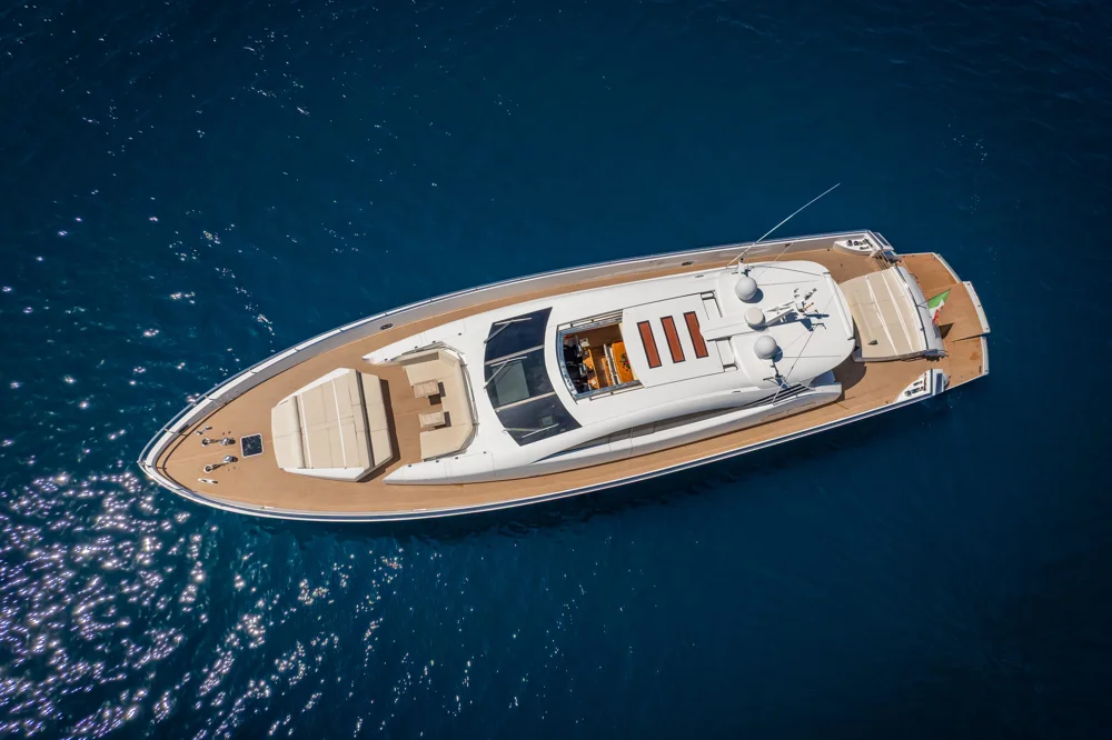 BoatPhoto.alt