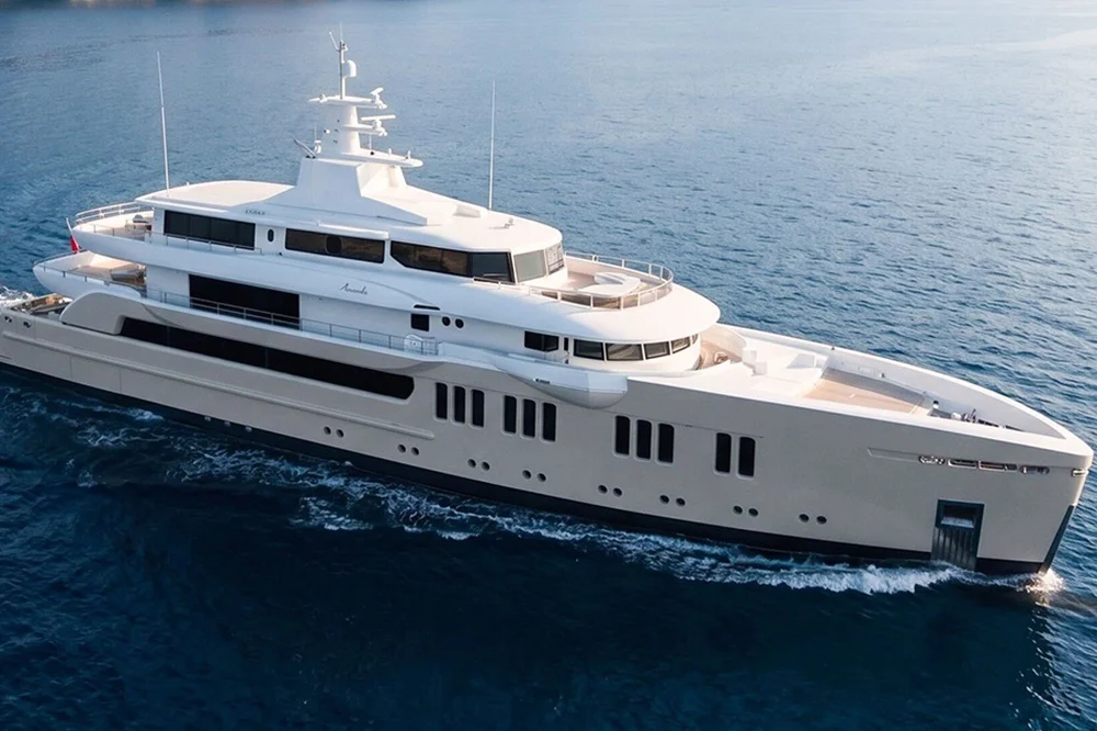 BoatPhoto.coverAlt