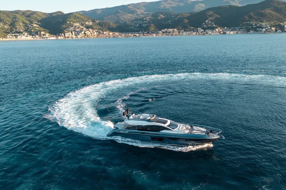 BoatPhoto.coverAlt