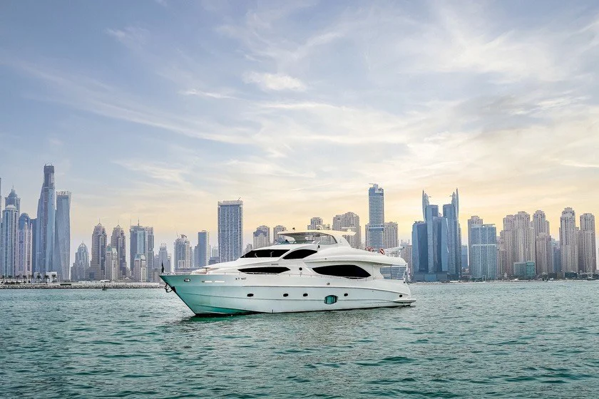 BoatPhoto.coverAlt