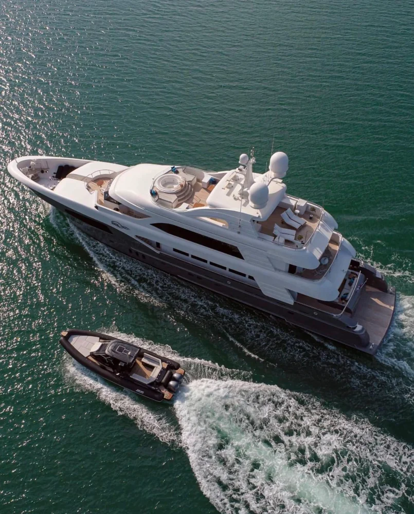 BoatPhoto.alt
