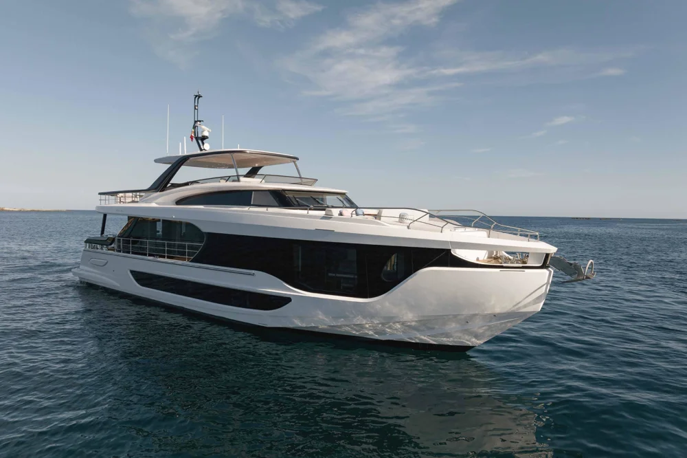 BoatPhoto.coverAlt