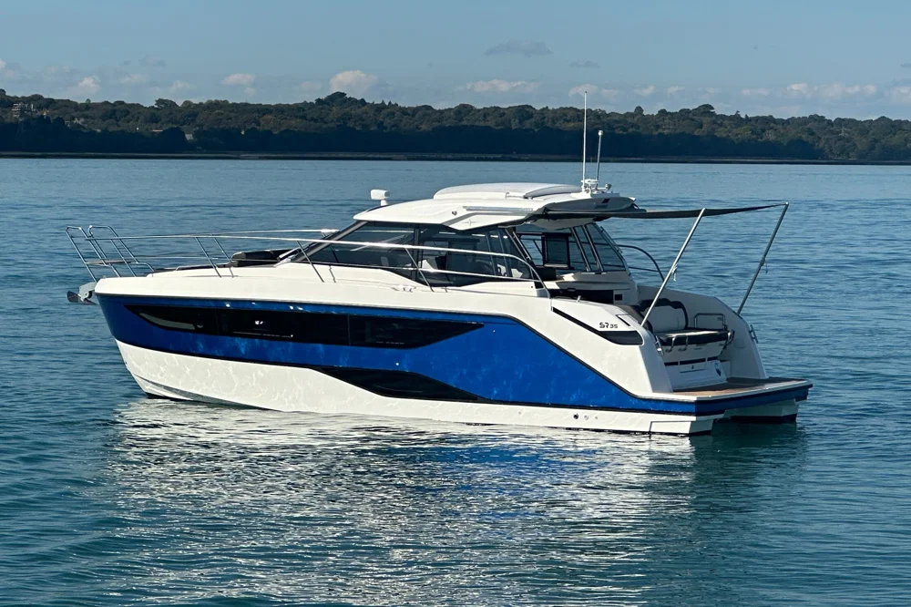 BoatPhoto.alt