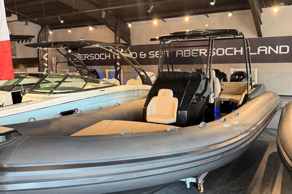 BoatPhoto.coverAlt