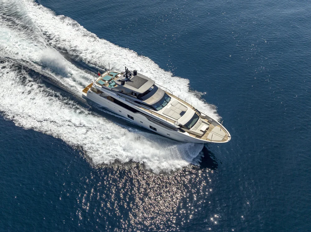 BoatPhoto.coverAlt