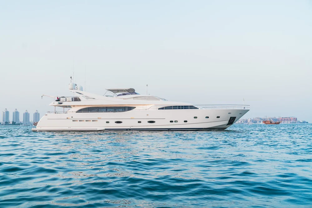 BoatPhoto.coverAlt