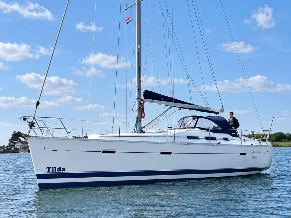 BoatPhoto.coverAlt