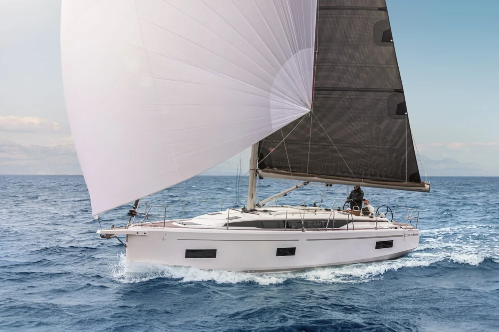 BoatPhoto.coverAlt